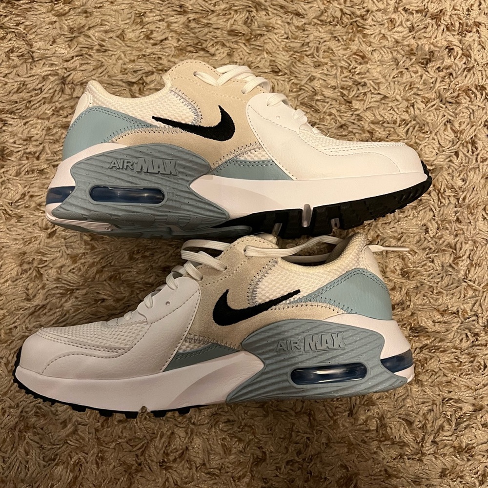 Women’s Air Max 8.5